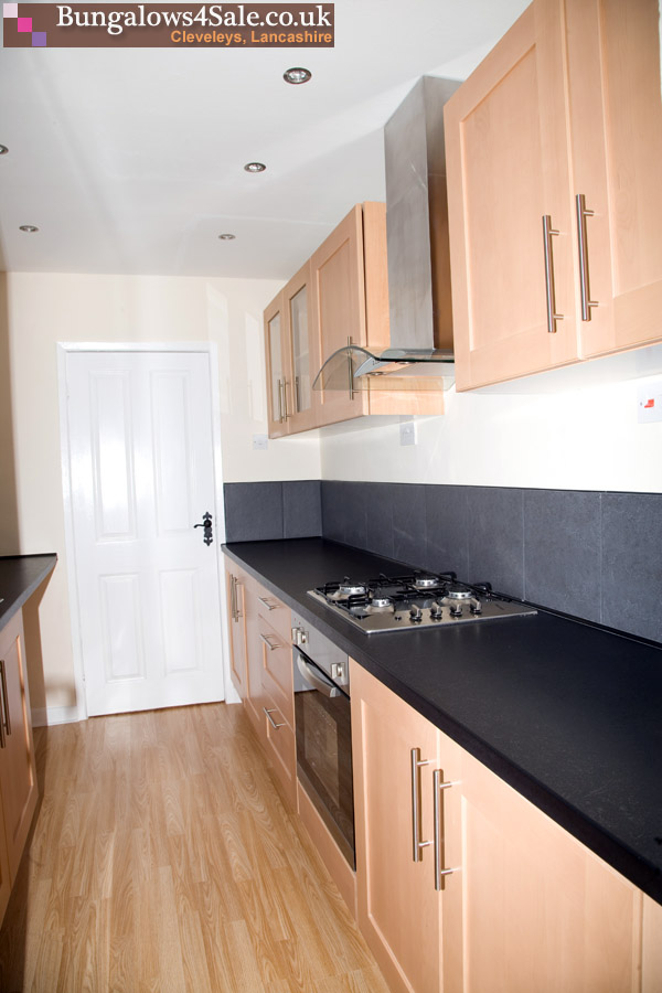 bungalows-for-sale-cleveleys-kitchen